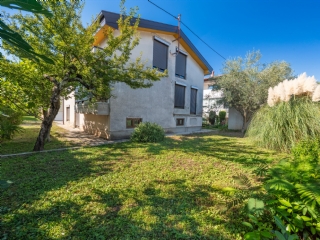 Nepremičnine Zunanjost3 NEPREMIČNINE